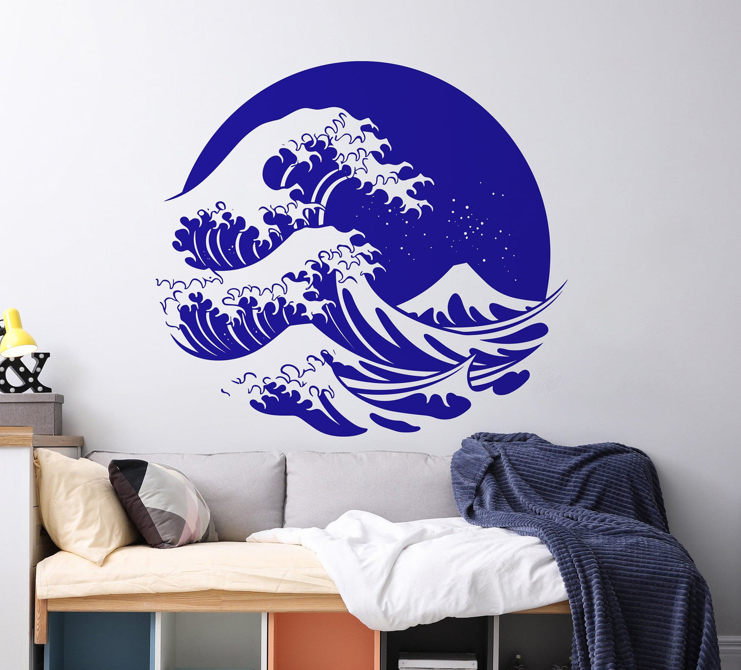 Circular Japanese Ocean Great Wave Decal. #6683