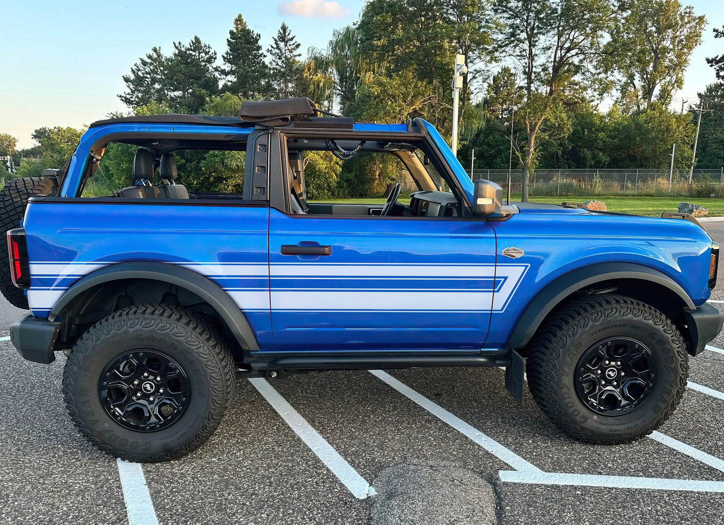Stripes Graphic Decal for Ford Bronco. #7029