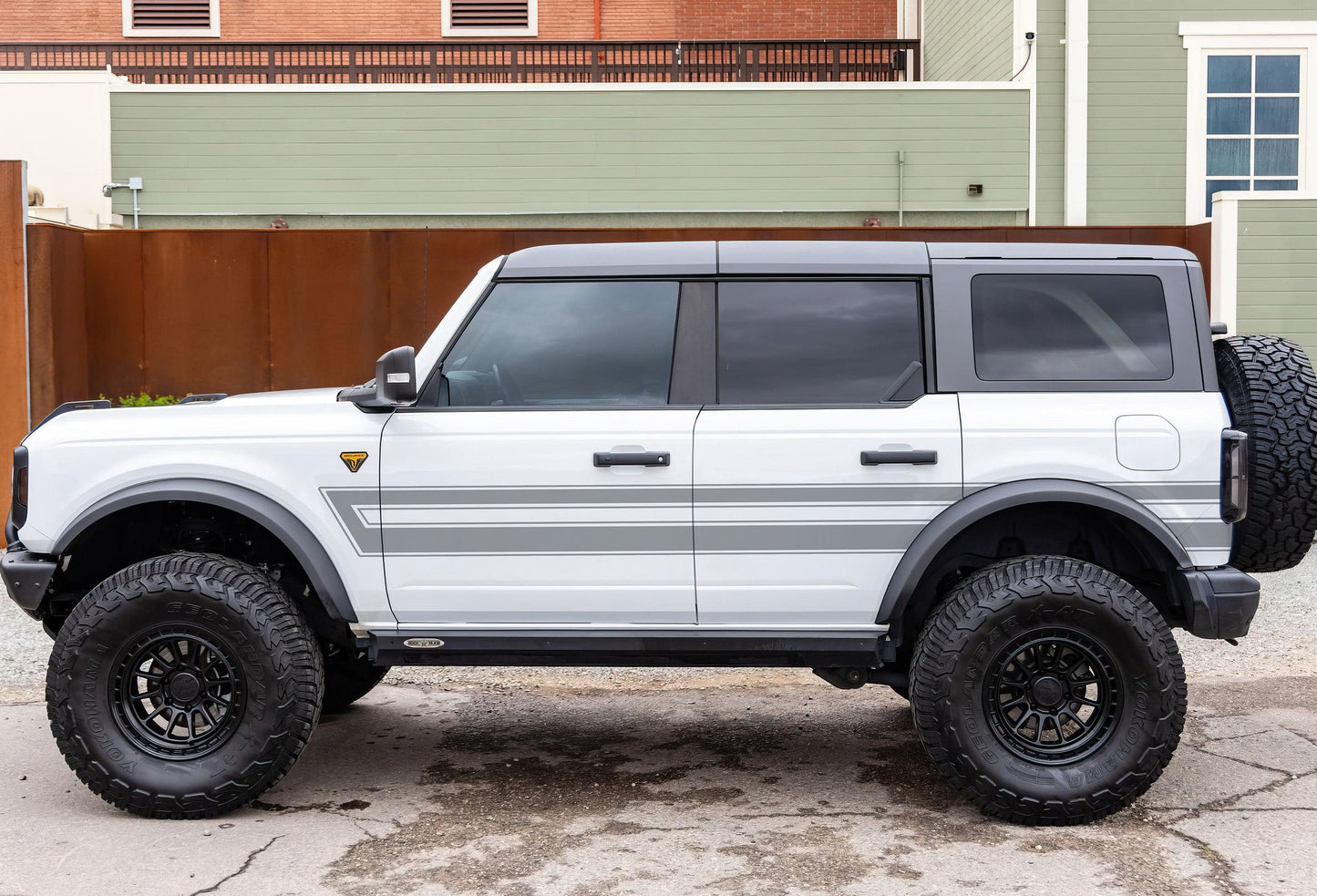 Stripes Graphic Decal for Ford Bronco. #7029
